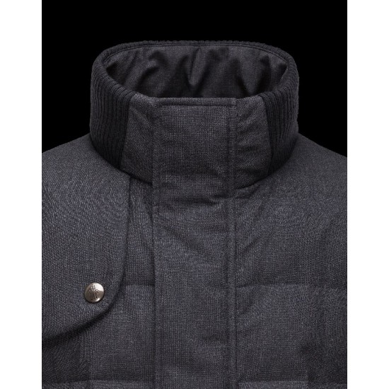 Moncler GAMME BLEU Ribbed Knit Collar Black Jackets Virgin Wool Mens 41464451WO