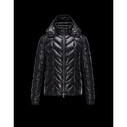 Moncler BERRIAT Detachable Hood Turtleneck Black Jackets Nylon/Polyamid Mens 41456769KX